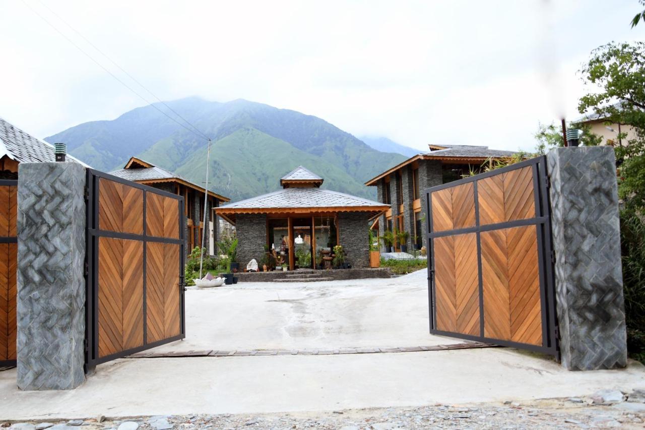 Osho Himalayas Wellness Resort Kangra Eksteriør billede