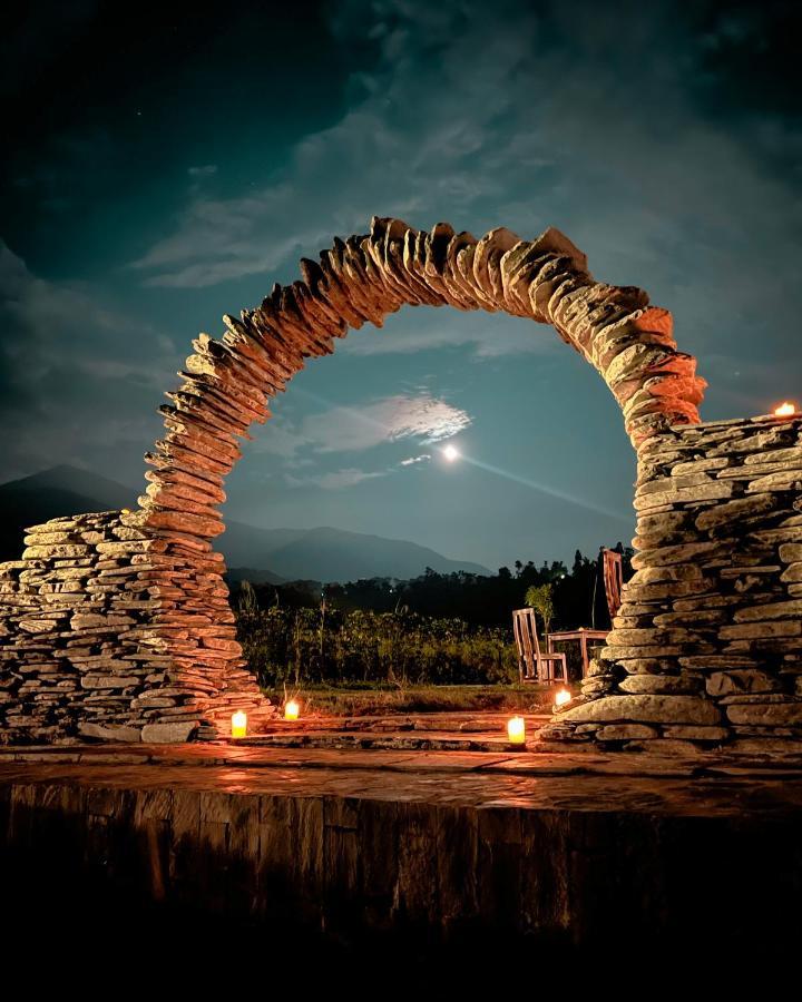 Osho Himalayas Wellness Resort Kangra Eksteriør billede