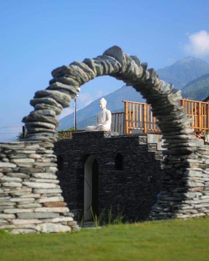 Osho Himalayas Wellness Resort Kangra Eksteriør billede