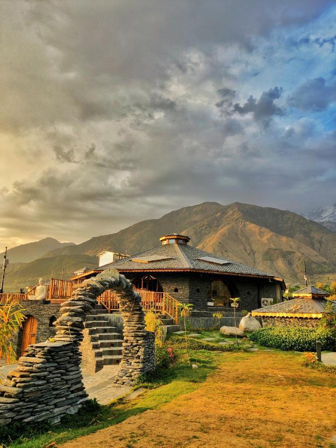 Osho Himalayas Wellness Resort Kangra Eksteriør billede
