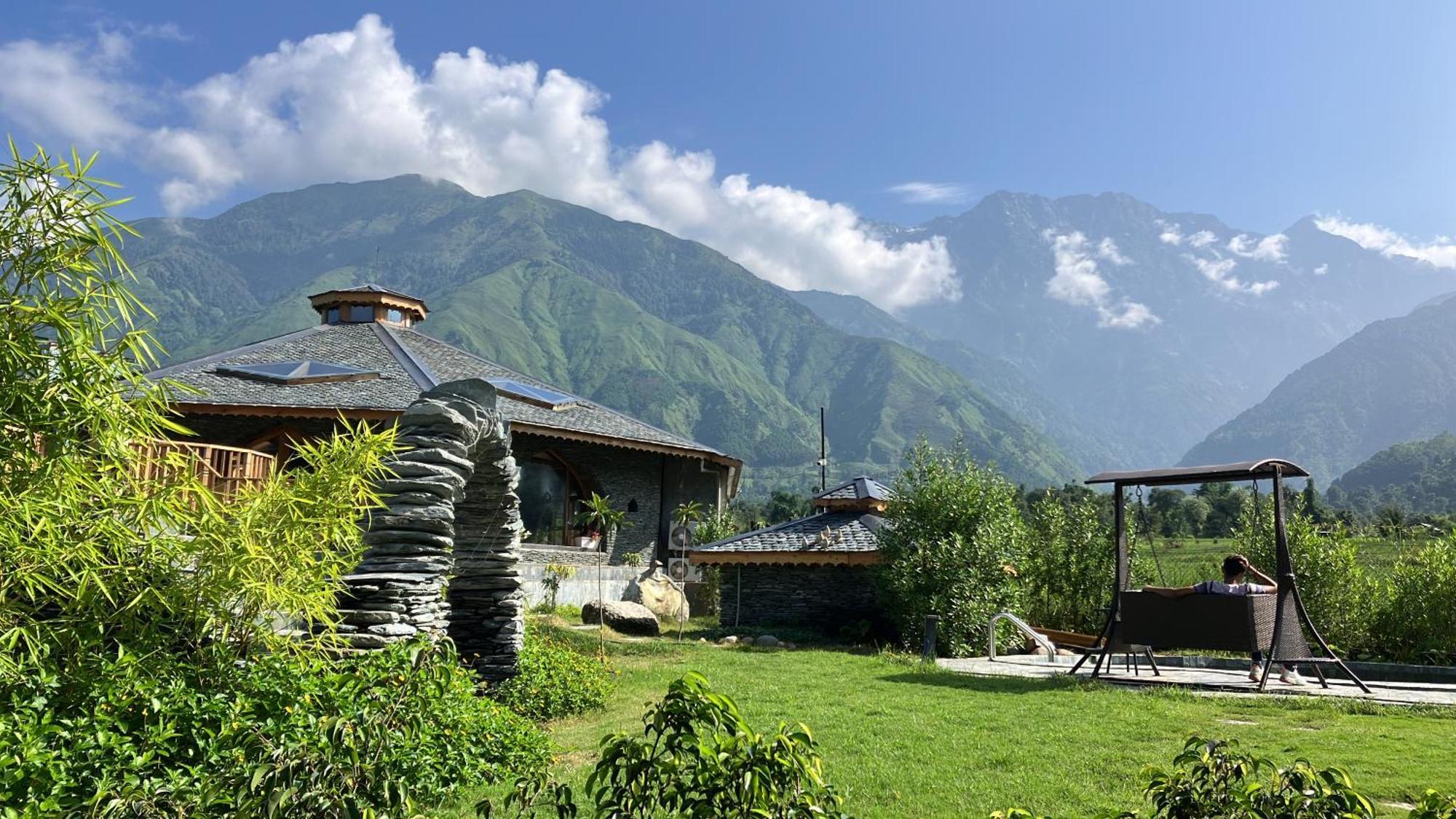 Osho Himalayas Wellness Resort Kangra Eksteriør billede